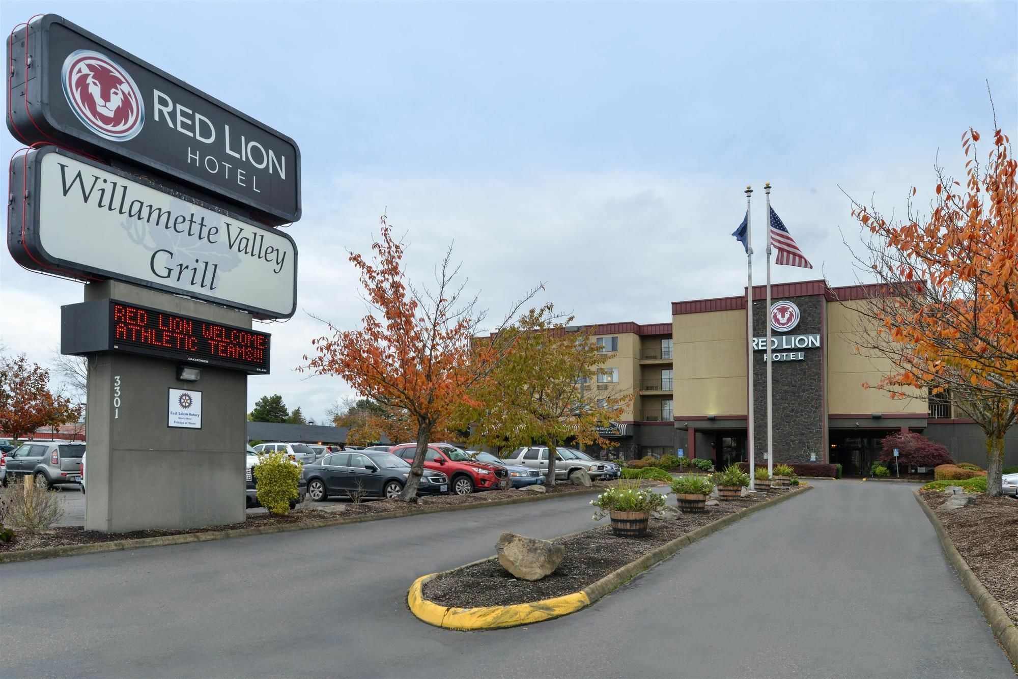 Holiday Inn - Salem By Ihg Exterior foto